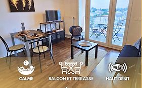 Cosy Appartement équipé avec terrasse, Wifi